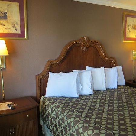American Inn Stockton Esterno foto