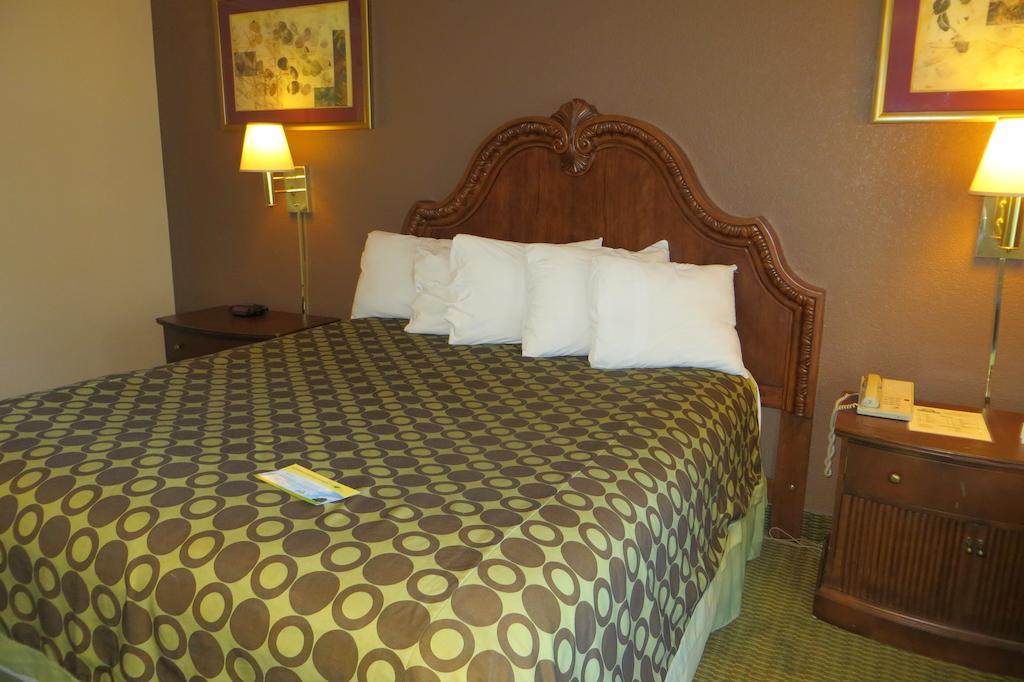 American Inn Stockton Esterno foto