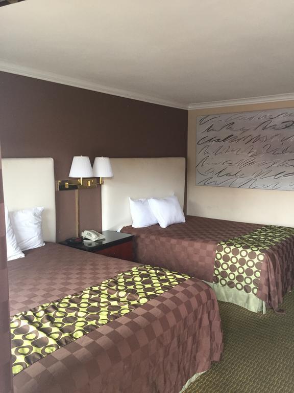American Inn Stockton Esterno foto