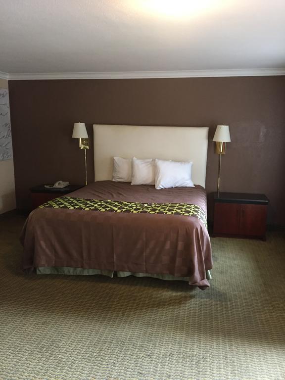 American Inn Stockton Esterno foto