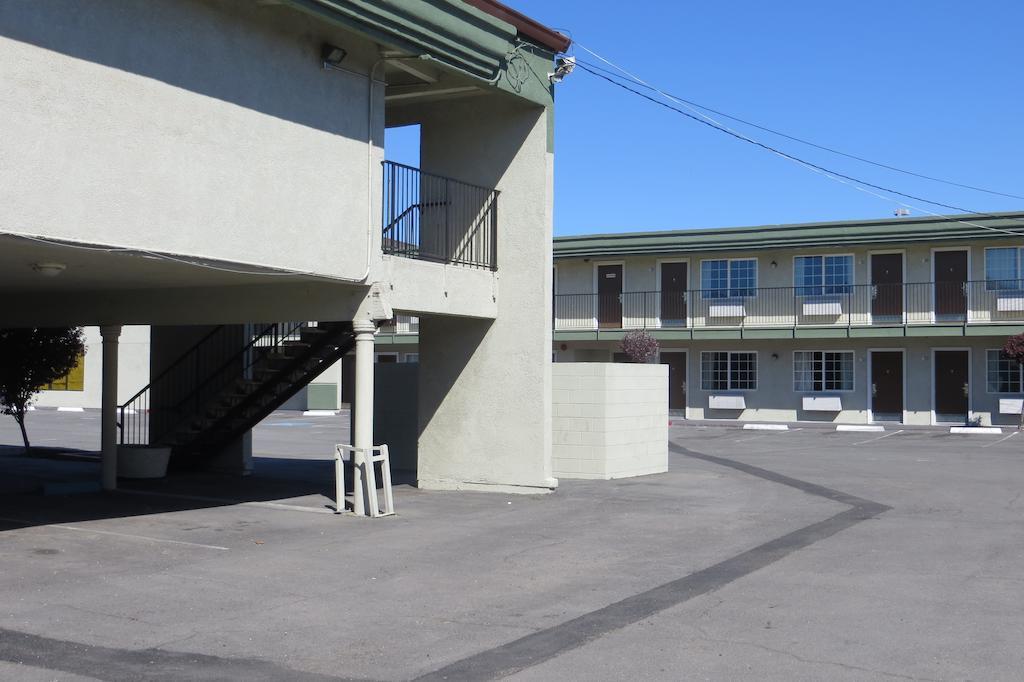 American Inn Stockton Esterno foto