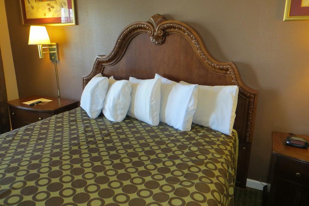 American Inn Stockton Esterno foto