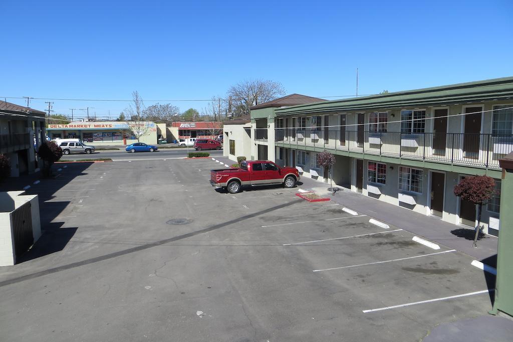 American Inn Stockton Esterno foto